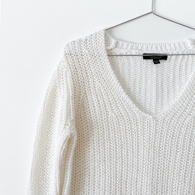 【IONSEOUL】Bone linen V-neck knit 5FM0212 Shop Peixoto - Angie Knit Linen-Blend Tunic | Saks Fifth