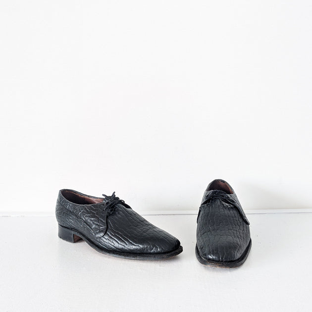 Seal hot sale leather shoes