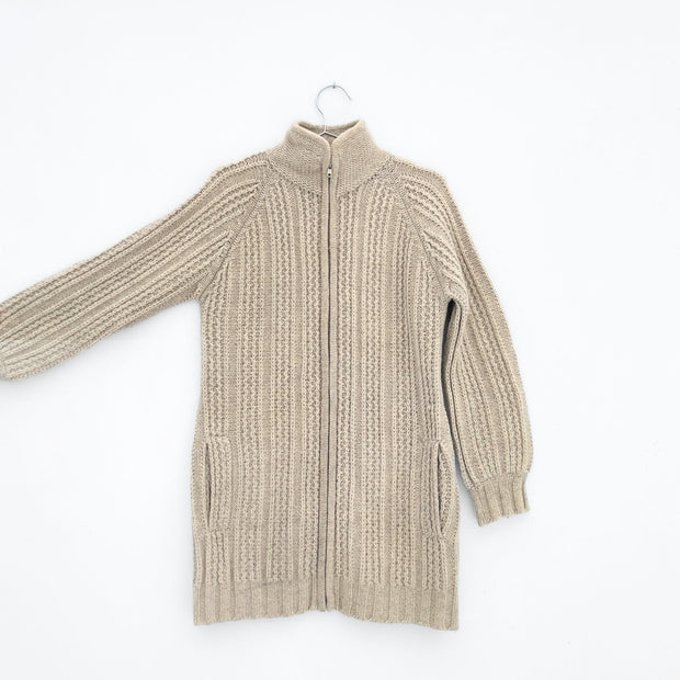 Beige Spanner Vintage Wool Sweater, Long Zip-up Cardigan Sweater. Long Fit, Mock Neck, Womens Medium. Fold and Fray Canada.