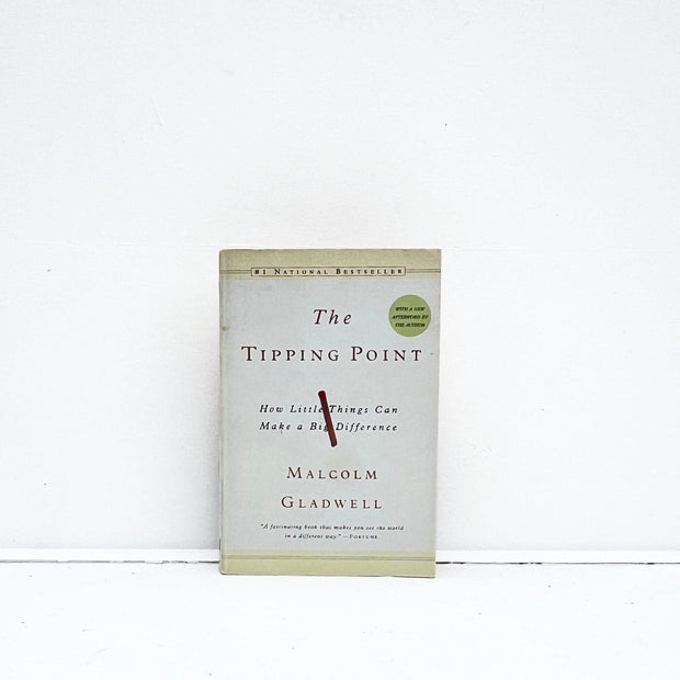 Front Cover of Paperback Used Book, The Tipping Point: How Little Things Can Make a Big Difference by Malcom Gladwell