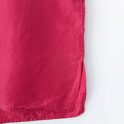 Vintage Paul Harris Silk Sleeveless Shirt in Magenta/Pink. Scoop Neck-line, Straight Fit. Bottom Hem, Side Slit.