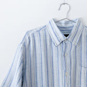 Close up of Button-Down Collar on Harry Rosen XL blue/white vertical stripe linen short sleeve button-down shirt.