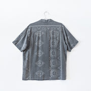 Island Republic Grey Silk Button-up Hawaiian Short Sleeve Shirt. Men’s Large. Light Grey Floral Diamond Print. Back View.