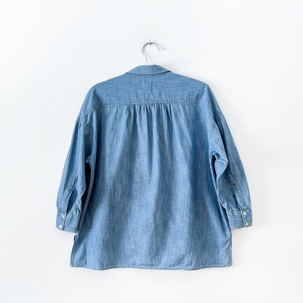 GAP Button-up Blue Denim Chambray Shirt, Ruching at Back Yoke. GAP Oversize Cocoon in Medium Indigo 21, Women’s XS.