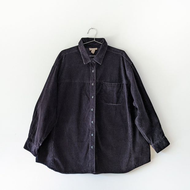 Cotton Ginny Plus Black Corduroy Button-up Shirt with Long Sleeves, Collar, Two Front Seams, Pocket.