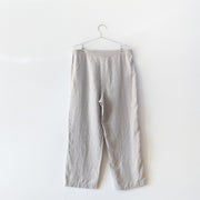 Back of Liz Claiborne Lizsport Petite Oatmeal/Beige Linen Straight Leg Pant. 