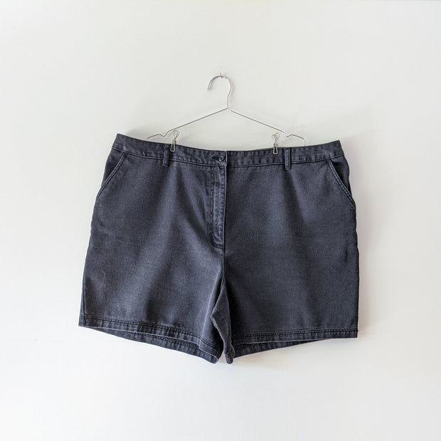 Vintage cotton denim short in Charcoal with two front pockets and belt loops.