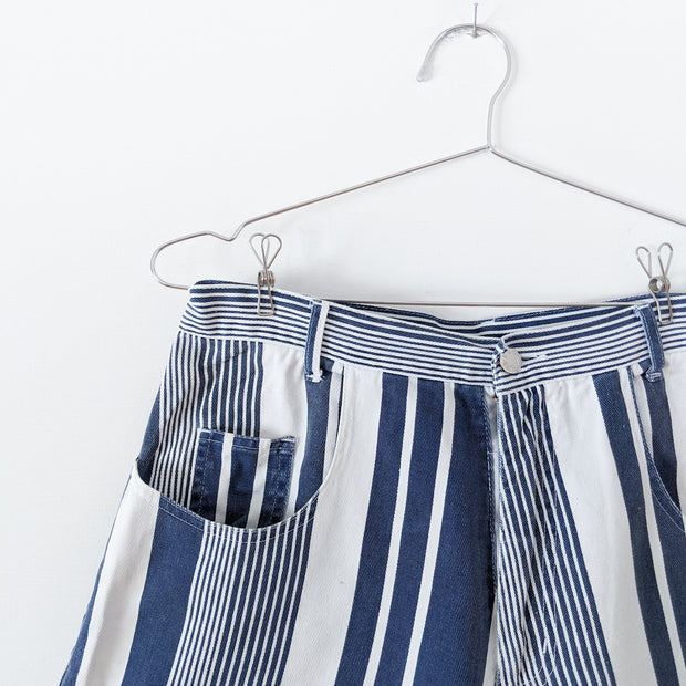 Vintage Navy/White Vertical Stripe (Varied Sizes) High Waisted Denim Shorts. Close-up of Front Pocket with Mini Pocket.