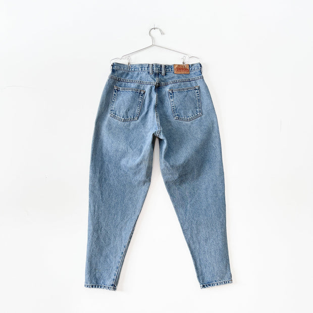 Vintage Blue Denim High-rise Bluenotes Jeanswear, Women’s Relaxed Marilyn Jean, Back View. High-waisted Vintage Mom Jean.