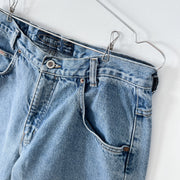 Womens High-Rise Vintage Blue Jeans, Bluenotes Relaxed Marilyn Jean. Close-up: Pockets, Zipper, Waistband, Light Blue Denim.