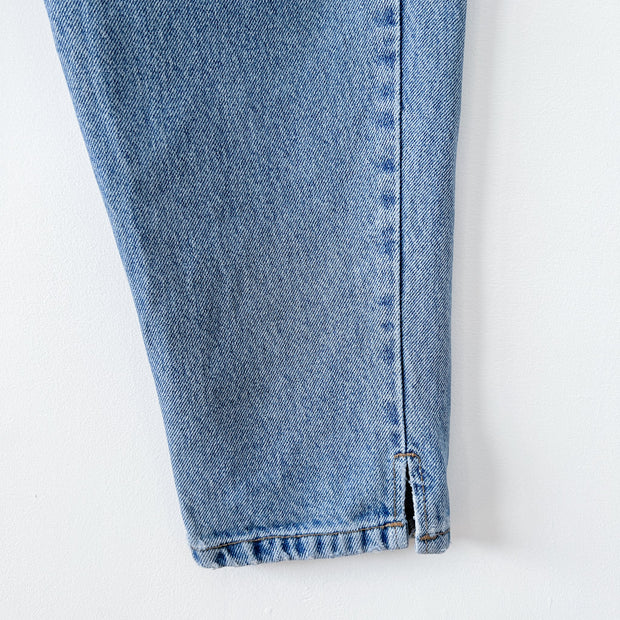 Womens High-Rise Vintage Blue Jeans, Bluenotes Relaxed Marilyn Jean. Close-up of Bottom Hem with Small Side Slit.