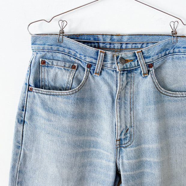 Vintage Levi’s 516 32X32 Slim Fit Straight Leg Light Blue Jeans, Made in Canada. Front Pockets, Rivets, Faded Whiskering.