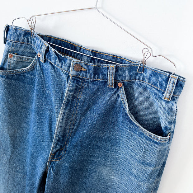 Vintage Levi’s 619 38X32 Jeans, Blue Denim, 1960/70 Levi’s Orange Tab 50619 0217. Blue Jeans, Close-up, Minor Fading.