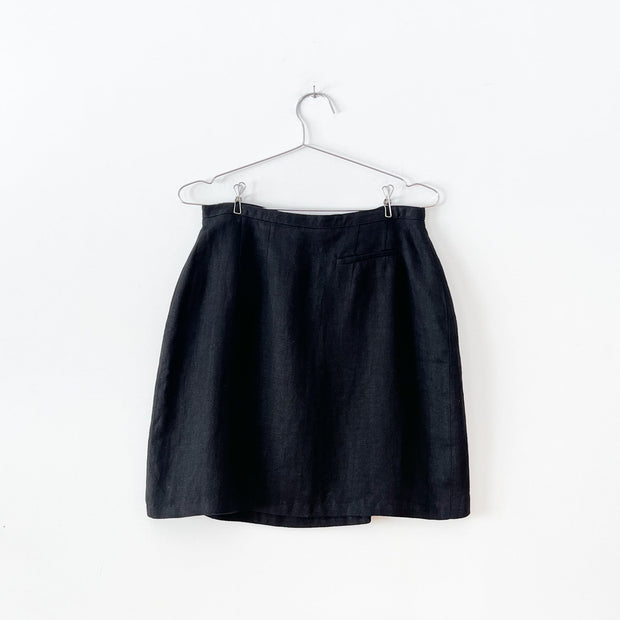 Vintage Black Linen Wrap Skirt. Hechter Basics, Style 1207E-1761, Women’s 8. Above-the-Knee A-Line Wrap Skirt. Back View.