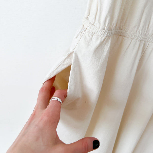 Pocket on Vintage Andrew Harvey Sleeveless A-Line Dress, Unbleached, Natural Cotton, Women’s 4. Vintage Clothing in Canada.