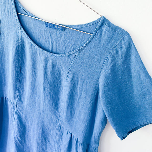 Close up of Linen Fabric on Cut Loose Blue Linen Short Sleeve Dress, Women’s Small, Made in USA. Ontario Canada.