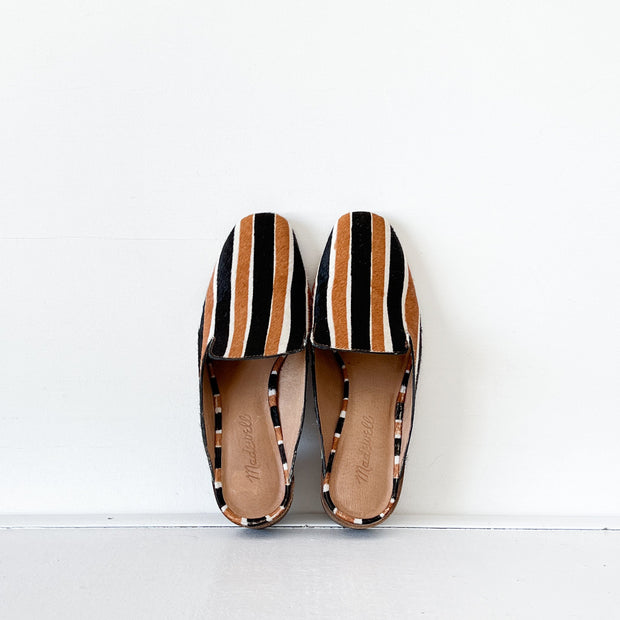 Top View of Madewell Willa Black and Brown Striped Calf Hair Loafer/Mule. Slip-on Shoe, Women’s 6, Style J8355. Canada.