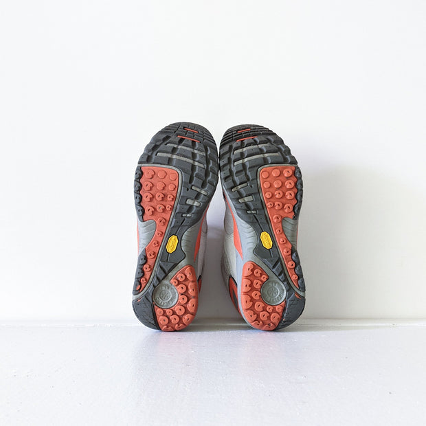 Light Grey/Orange Walking/Hiking Sneaker/Shoe. Merrell Avian Light Ventilator in Drizzle/Lychee OrthoLite Women’s 8. Shoe soles, Tread.